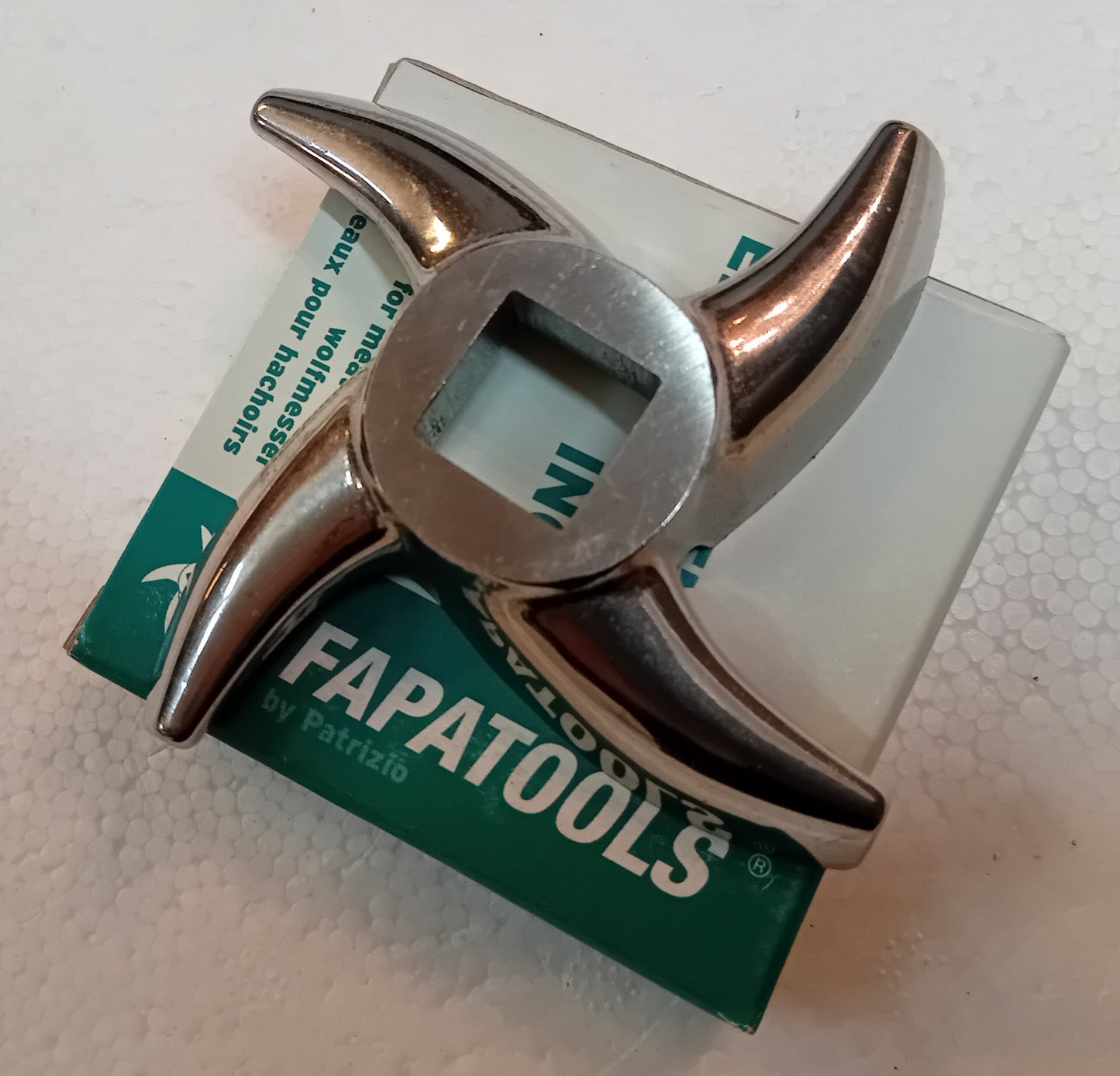 4 Coppie tritacarne inox mod. 32 "Gourmet" in cassetta legno Patrizio