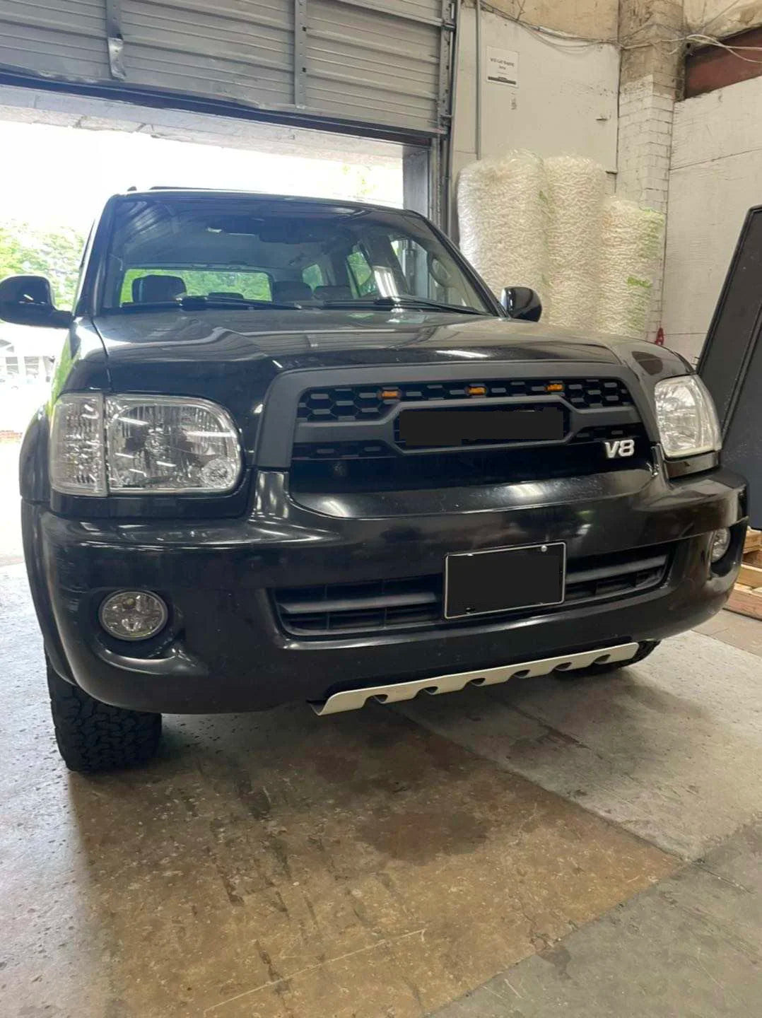 Car Mesh Front Grille With Light Fit for Sequoia 2005-2007